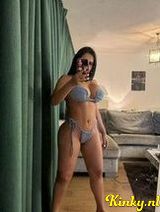 Juliana - It's my first time here, My pussy small come