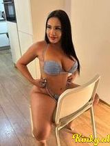 Juliana - It's my first time here, My pussy small come