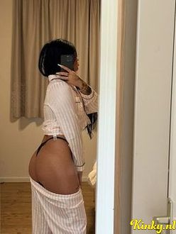 karlla-prive-ontvangst-via-kinky-68f76319c0682f0013e00277