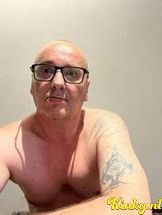zoltán-erotische-massage-via-kinky-68befb873f009c0012764036