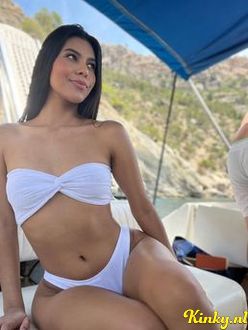 tifany-prive-ontvangst-via-kinky-68be0443939e3f001356969d