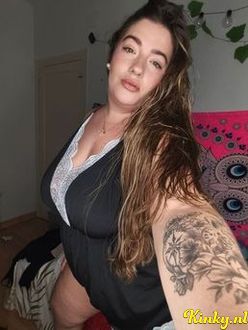 yumara-virtual-sex-via-kinky-68deef052f74810013c8458a