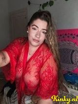 Yumara - Curvy sexy
