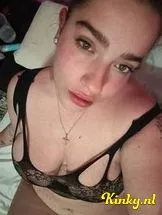 yumara-virtual-sex-via-kinky-6997cb970741710013f48a02