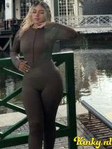 Chloe - Naughty Curly Curvy Colombiana