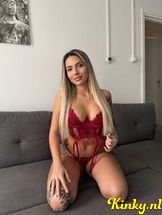 celine-prive-ontvangst-via-kinky-68c1668ff6c6eb0013e5ccdd