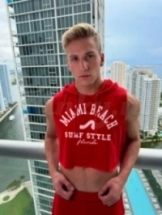 hayes-virtual-sex-via-kinky-68bf39259ee34c00133ca6d2