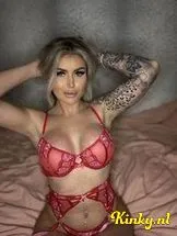 desiré-virtual-sex-via-kinky-699c5283afdacb001396f917