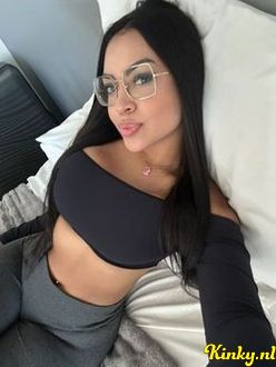 yris-escort-via-kinky-68c0a07c39a405001305c5b0