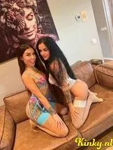 alexa-&-sara-prive-ontvangst-via-kinky-68c17f63918ef40013940d41
