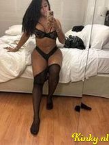 Mackenzie - I am a woman who loves passion, mystery and desire