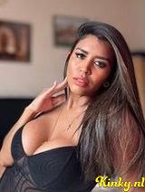 Mackenzie - I am a woman who loves passion, mystery and desire