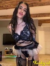 sabi-virtual-sex-via-kinky-68c1b837f6c6eb0013e5ce70