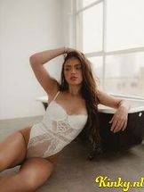 laura-prive-ontvangst-via-kinky-68c2a961918ef40013940f9a
