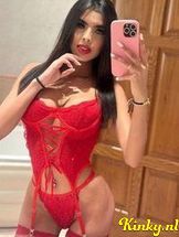 anahí-escort-via-kinky-68d3f1cc4884f30013e8a030