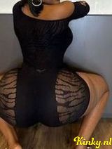 Thalía - the ebony