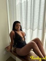 Mia - Hot girl