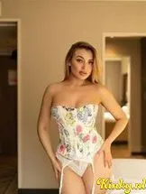 liza-prive-ontvangst-via-kinky-68c41230c6c1e00013da828c