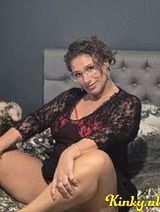 Mercedes - Heerlijke curvy Italiaanse wil jou