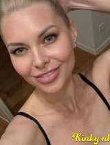 Alexandra - Sexy blonde