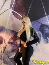 selena-prive-ontvangst-via-kinky-68c959d42f74810013c826b3