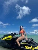 Gaby - Curvy sexy Brazilian