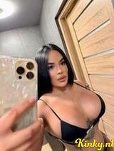 Karolina - New sexy and sensual Latina!
