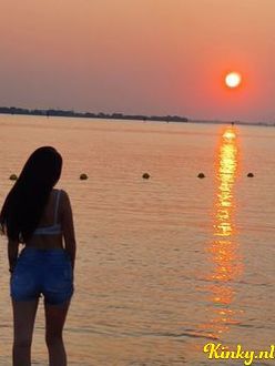 victoria-virtual-sex-via-kinky-68c97319c6c1e00013da8b00