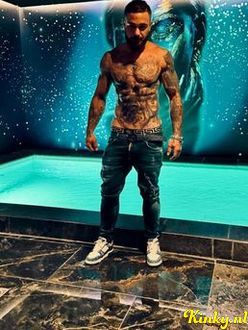 maikel-escort-via-kinky-68c87904c6c1e00013da87f9