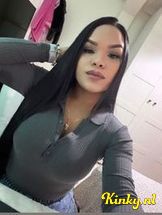 emely-prive-ontvangst-via-kinky-693c2dae8d2140001354300b