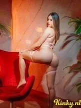 alahia-prive-ontvangst-via-kinky-68cafb477e9b920013109aef