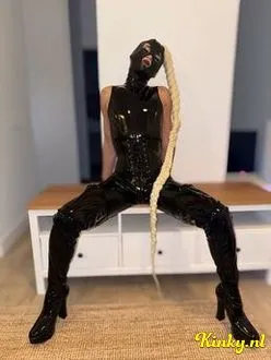 scarlett-prive-ontvangst-via-kinky-699e204bc2d56c00135f3f03