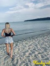 djuliya-virtual-sex-via-kinky-68c9ca74034a850013ea87db
