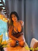 Sofi - anal threesome and boyfriend treatment