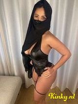 Mia - anal threesome and GFE