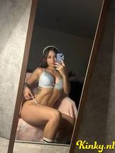 amirah-prive-ontvangst-via-kinky-68ca95797e9b920013109957