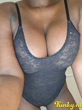 zuchu-escort-via-kinky-691638b835dea800130b2a41