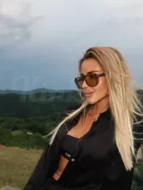 Emily - Temptation in every curve of my body!