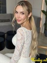 Melania - new girl in your town)