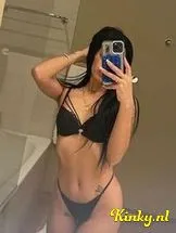 inaya-prive-ontvangst-via-kinky-698375659e0e4700134394a5