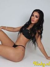 lyanna-prive-ontvangst-via-kinky-691f44d735dea800130b3ac3