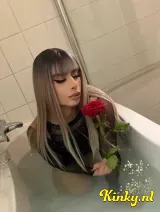 Britany - High-impact Latina