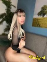 Britany - High-impact Latina