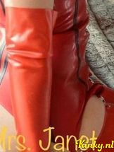janet-bdsm-via-kinky-68cc0ebb918ef40013941fd7