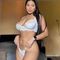 mía-virtual-sex-via-kinky-68d161e34884f30013e89b84