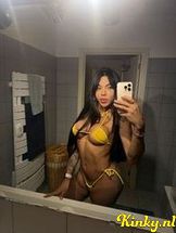 raylla-prive-ontvangst-via-kinky-68dc5c40034a850013eaa4e6