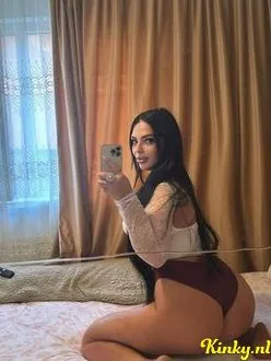 aylin-escort-via-kinky-68f13c3535dea800130ae523