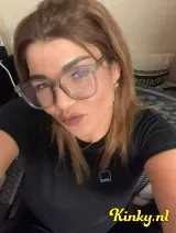 Debora - hot mature brunette with experience call me xx