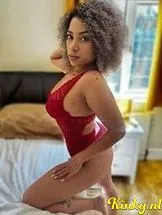 lucy-escort-via-kinky-68d177c5f6c6eb0013e5e42e