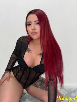 sussy-prive-ontvangst-via-kinky-68d237a4f6c6eb0013e5e4d3